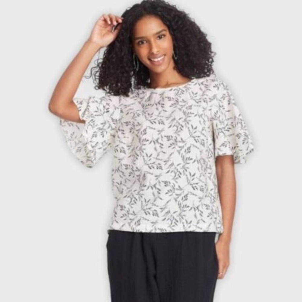 A New Day Flutter Sleeve Blouse White Black Floral